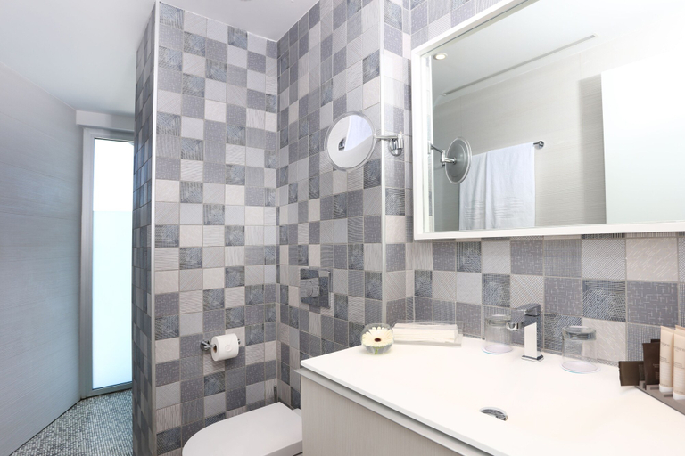 Bathroom 5, Mar Azul Pur Estil Hotel & Spa, Baleares