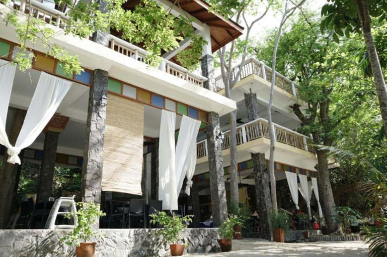 Exterior & Views 2, La Luz Beach Resort, San Juan