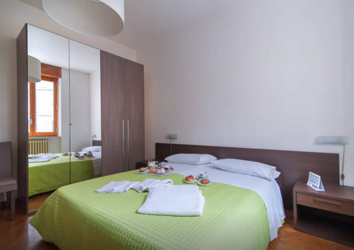 Bedroom 2, Cream & Caramel bed, Lecce