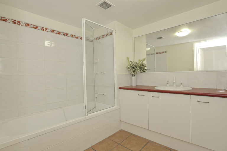 Bathroom 4, The Mirage Alexandra Headland, Maroochy - Mooloolaba