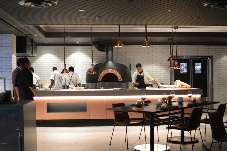 Food & Drinks 5, Rydges World Square, Sydney
