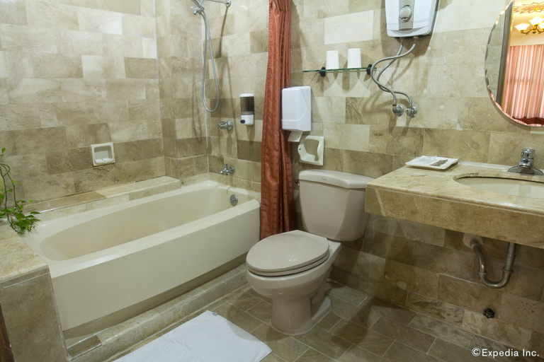 Bathroom 4, White Knight Hotel Intramuros, Manila City