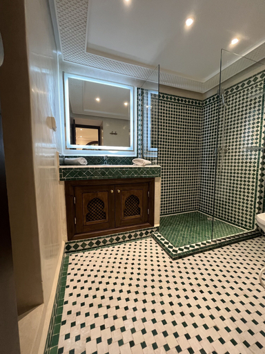 Bathroom 4, Riad L'Etoile D'Orient, Marrakech