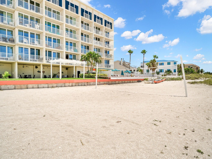 Exterior & Views 2, Island Inn 211, Pinellas