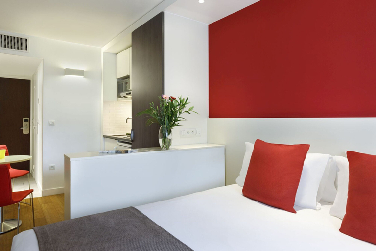 Bedroom 5, Citadines Montparnasse Paris, Paris