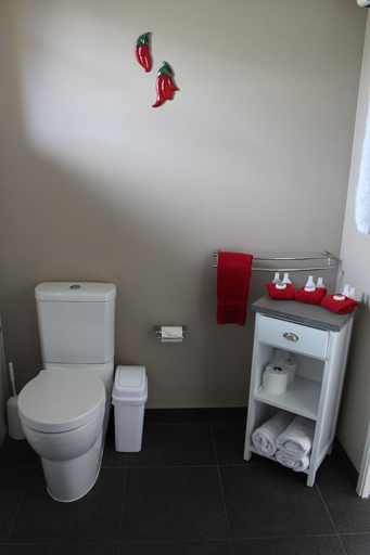 Bathroom 5, Chalet Queenstown, Queenstown-Lakes