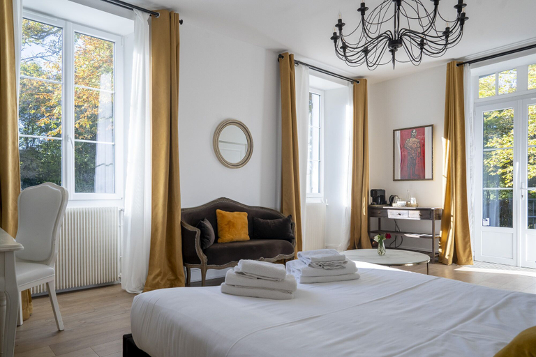 Bedroom 3, Château Des Ayes, Isère
