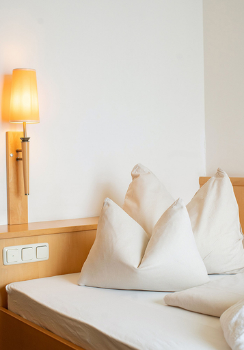 Bedroom 4, Hotel Der Schütthof, Zell am See