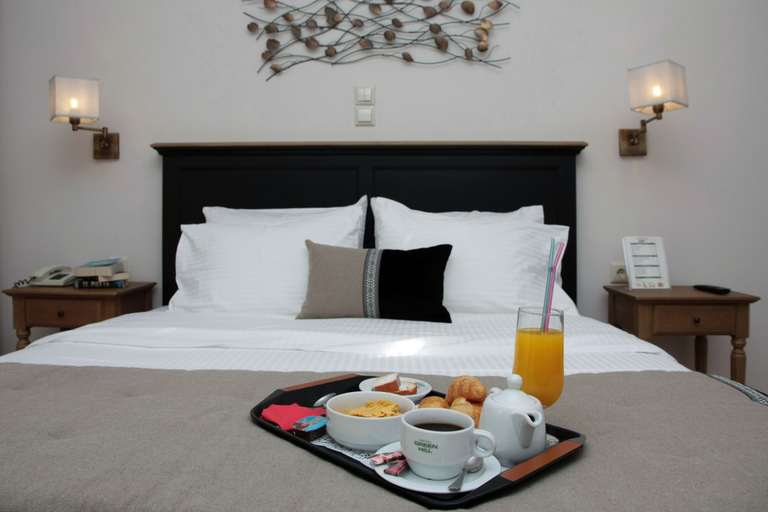 Bedroom 3, Green Hill Hotel, Attica