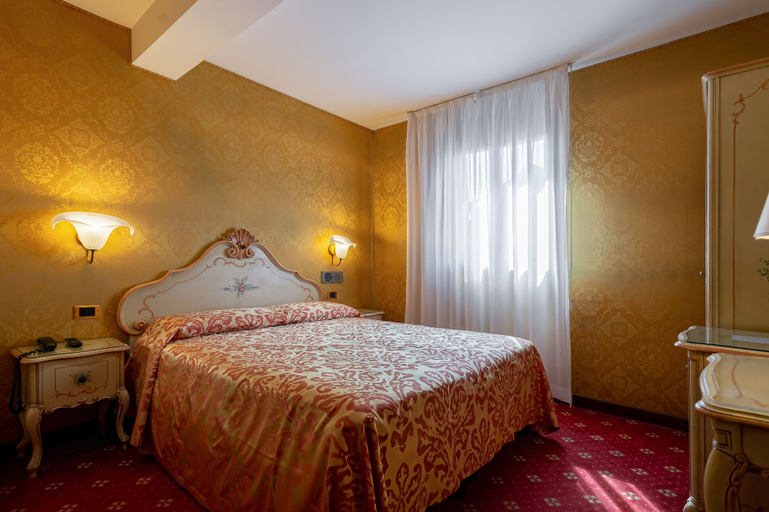 Bedroom 2, Hotel Santa Marina, Venezia