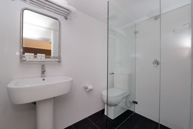 Bathroom 4, Perouse Randwick by Sydney Lodges, Sydney