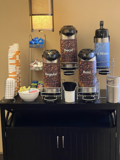 Food & Drinks 5, Comfort Suites Clovis - Fresno, Fresno