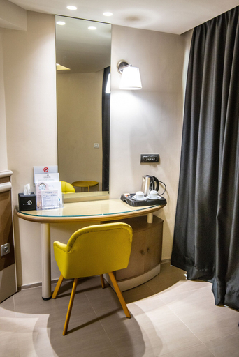 Bathroom 5, Emmantina Hotel, Attica