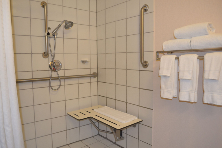 Bathroom 3, Country Inn & Suites by Radisson, Abingdon, VA, Washington