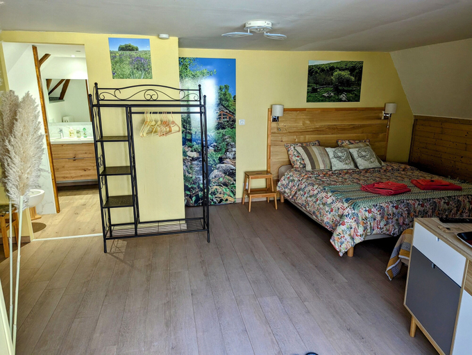 Bedroom 4, Le Lepadou Bas, Aveyron
