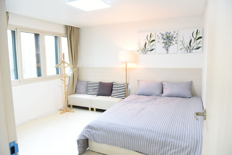 Bedroom 4, JW STAY in HONGDAE - Hostel, Mapo