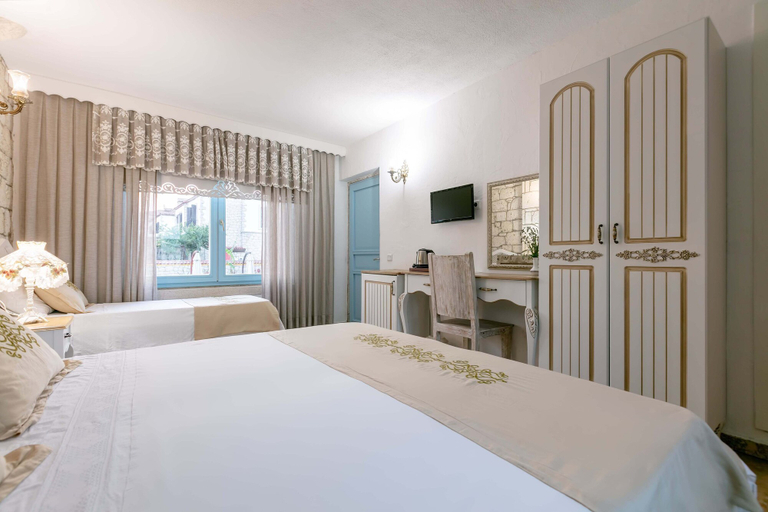 Bedroom 4, Villa Fora Hotel, Çeşme