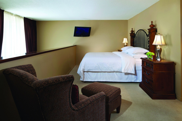Bedroom 3, Red Deer Resort & Casino, Division No. 8