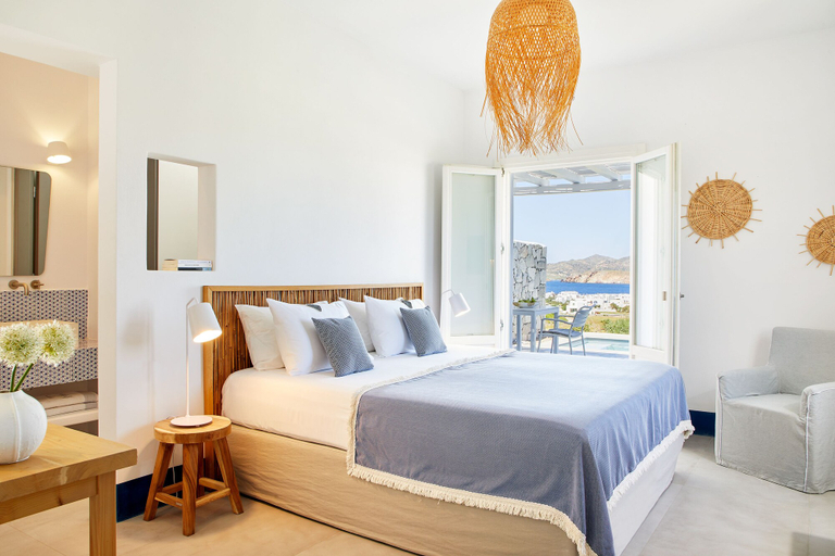 Bedroom 4, Milos Breeze Boutique Hotel, South Aegean