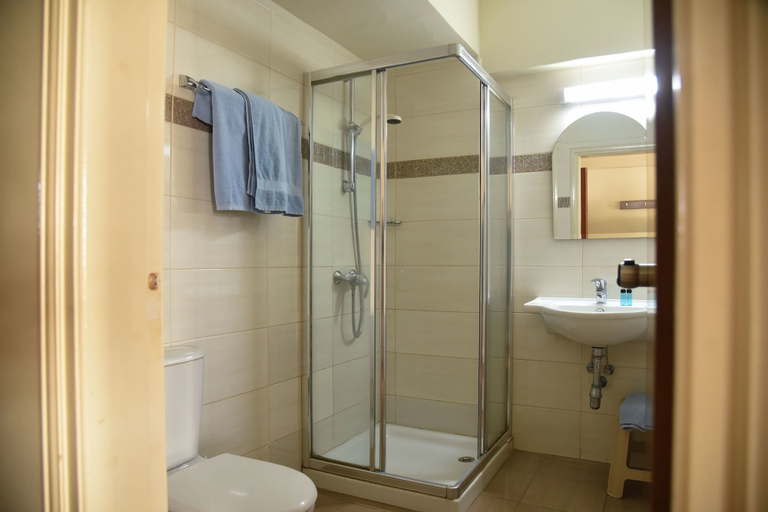 Bathroom 5, Elysso Hotel, Larnaca
