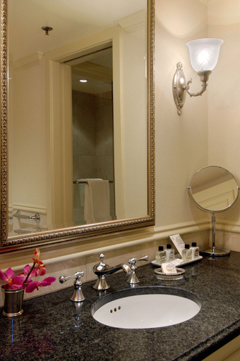 Bedroom 5, Fairmont Copley Plaza, Boston, Suffolk