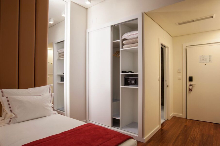 Bedroom 3, The 7 Hotel, Lisbon