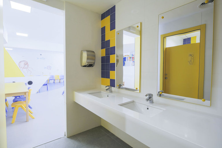 Bathroom 5, Hotel Augustus, Tarragona