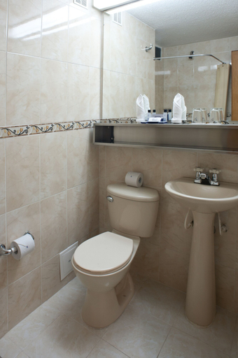 Bathroom 4, Hotel Dann Avenida 19 Bogota, Santafé de Bogotá