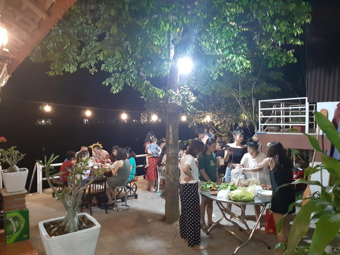 Food & Drinks 4, Areca Bungalow, Bố Trạch
