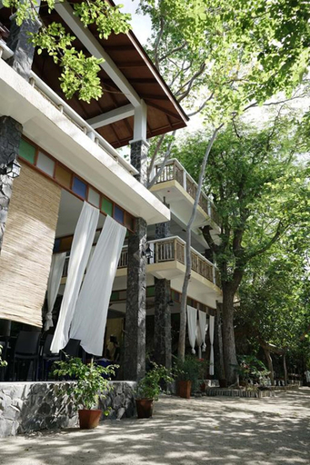 Exterior & Views 2, La Luz Beach Resort, San Juan