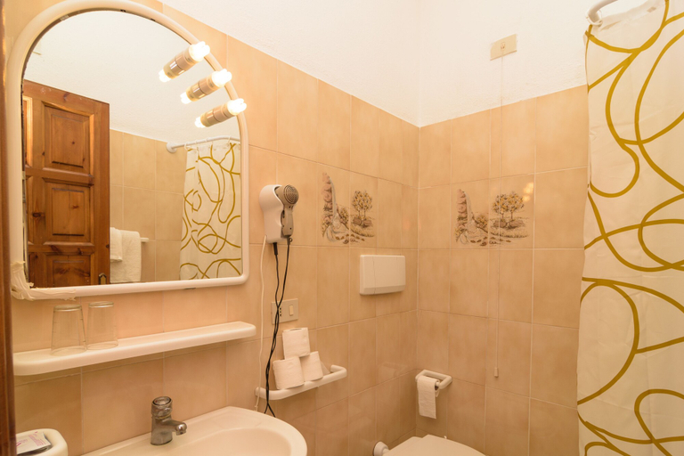 Bathroom 4, Hotel Villa Fiorentina, Napoli
