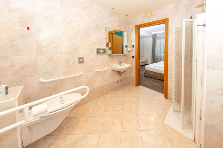 Bathroom 5, Hotel Bonotto, Brescia