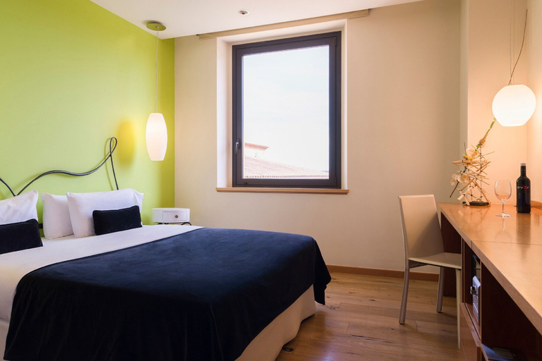 Bedroom 4, Can Bonastre Wine Resort, The Originals Relais (Relais du Silence), Barcelona