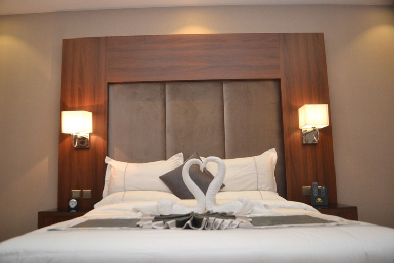Bedroom 4, Msharef Al Moden Suites