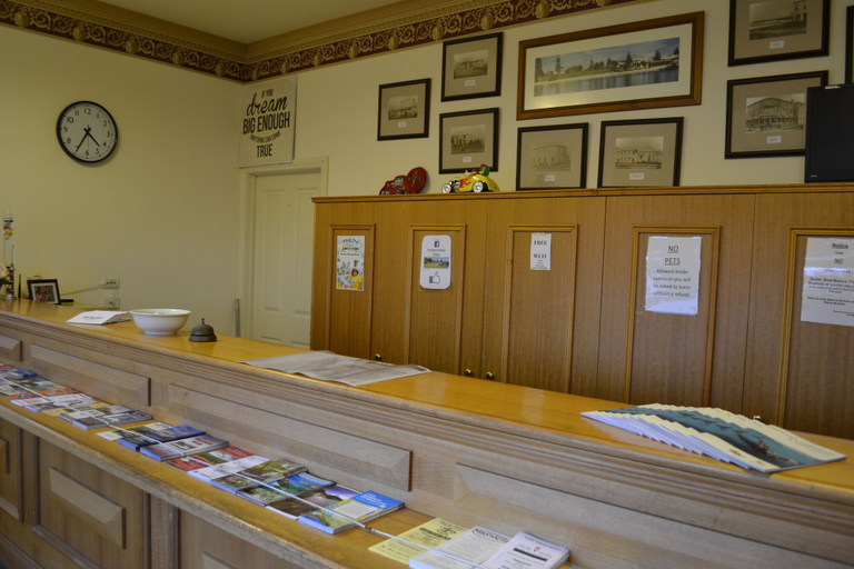 Food & Drinks, Portland Holiday Village, Glenelg - Portland