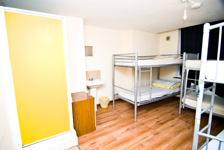 Bedroom 2, Kensal Green Backpackers 1, London