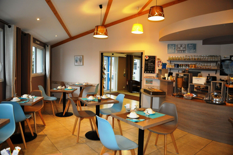 Food & Drinks 4, Brit Hotel Confort Azur Cholet Nord, Maine-et-Loire