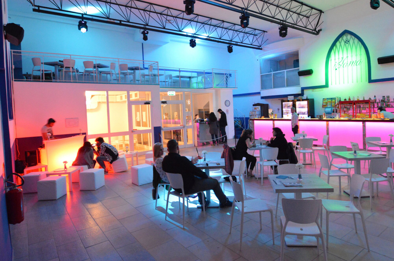 Food & Drinks 5, Fontana, Salerno