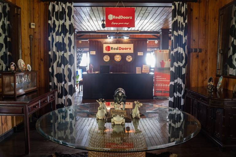 Public Area 3, RedDoorz Premium @ Lido Sukabumi, Sukabumi