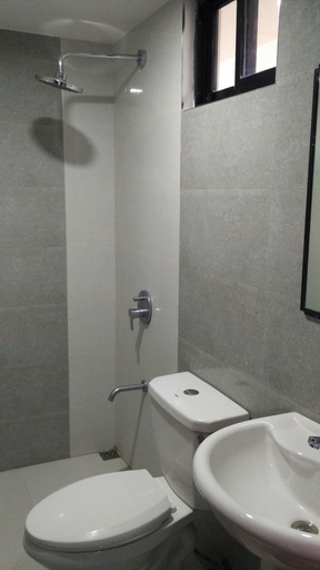 Bathroom 3, Comodidad de Amanda, Vigan City