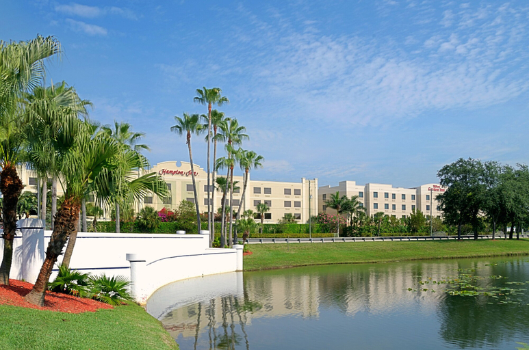Exterior & Views 2, Hampton Inn by Hilton West Palm Beach Central Airport, Palm Beach
