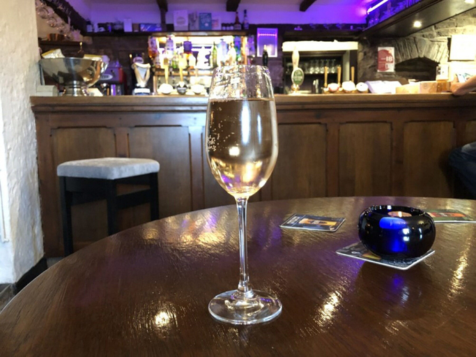 Food & Drinks 5, The Griffin Inn, Powys