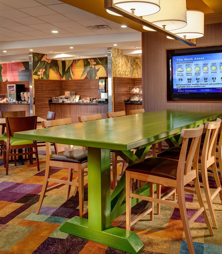Food & Drinks 5, Fairfield Inn & Suites by Marriott Austin Buda, Hays