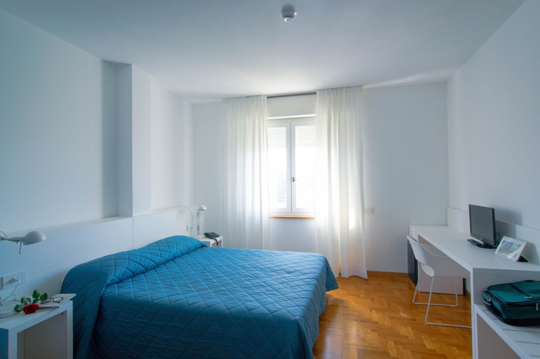 Bedroom 4, Mistral Hotel, Oristano