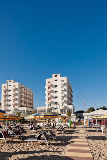 Exterior & Views 2, Hotel Universal, Ancona