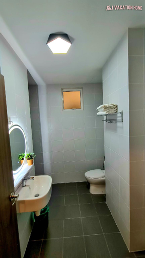 Bedroom 23