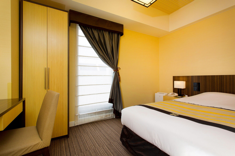 Bedroom 13