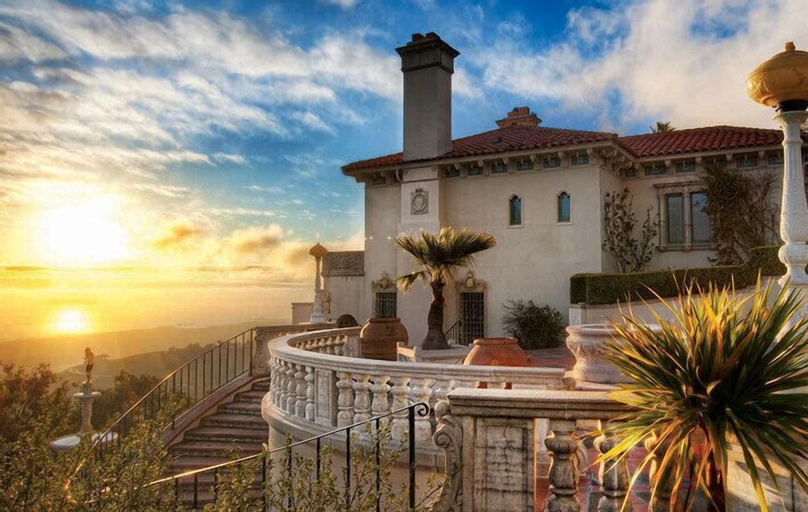 Exterior & Views 12