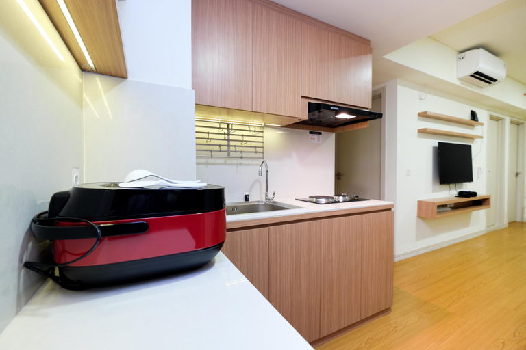 Others 4, Comfortable 2BR with Workspace at Meikarta Apartment By Travelio, Cikarang