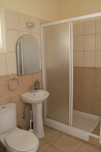 Bathroom, Maricosta Hotel Apartments